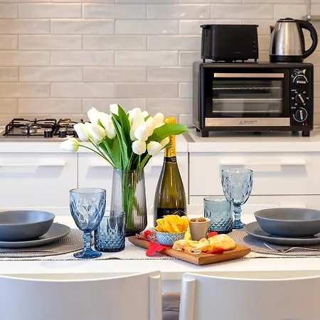 Civico 96 - Magnolia Holidays